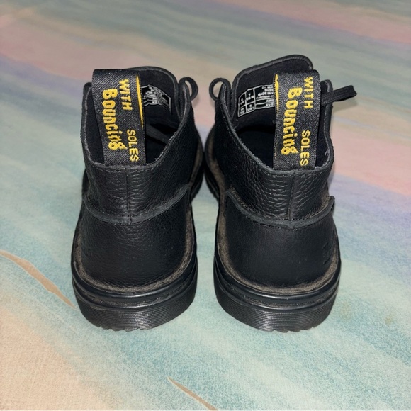 DR MARTENS Sussex Bear Track Slip Resistant Chukka Black Boot Men’s 7 /women’s 8 main image 4